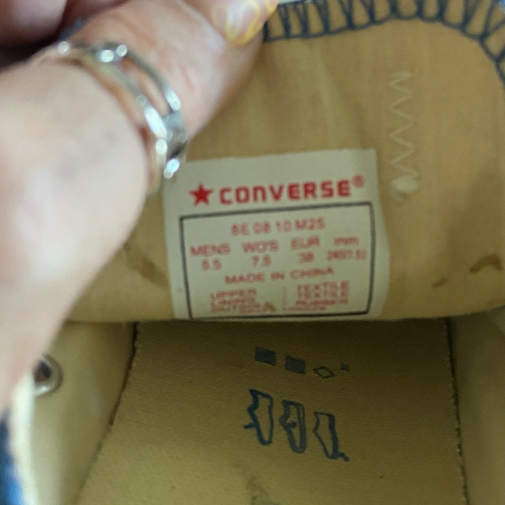 Converse - Picture 7 of 8